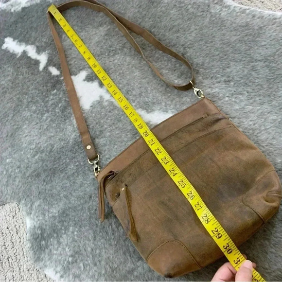 Komal’s Passion Leather Crossbody Bag - Picture 14 of 16